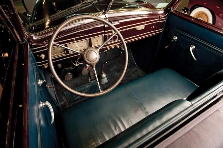  Lincoln Model K Convertible Sedan by LeBaron 1939 года  (фото 26 из 28)